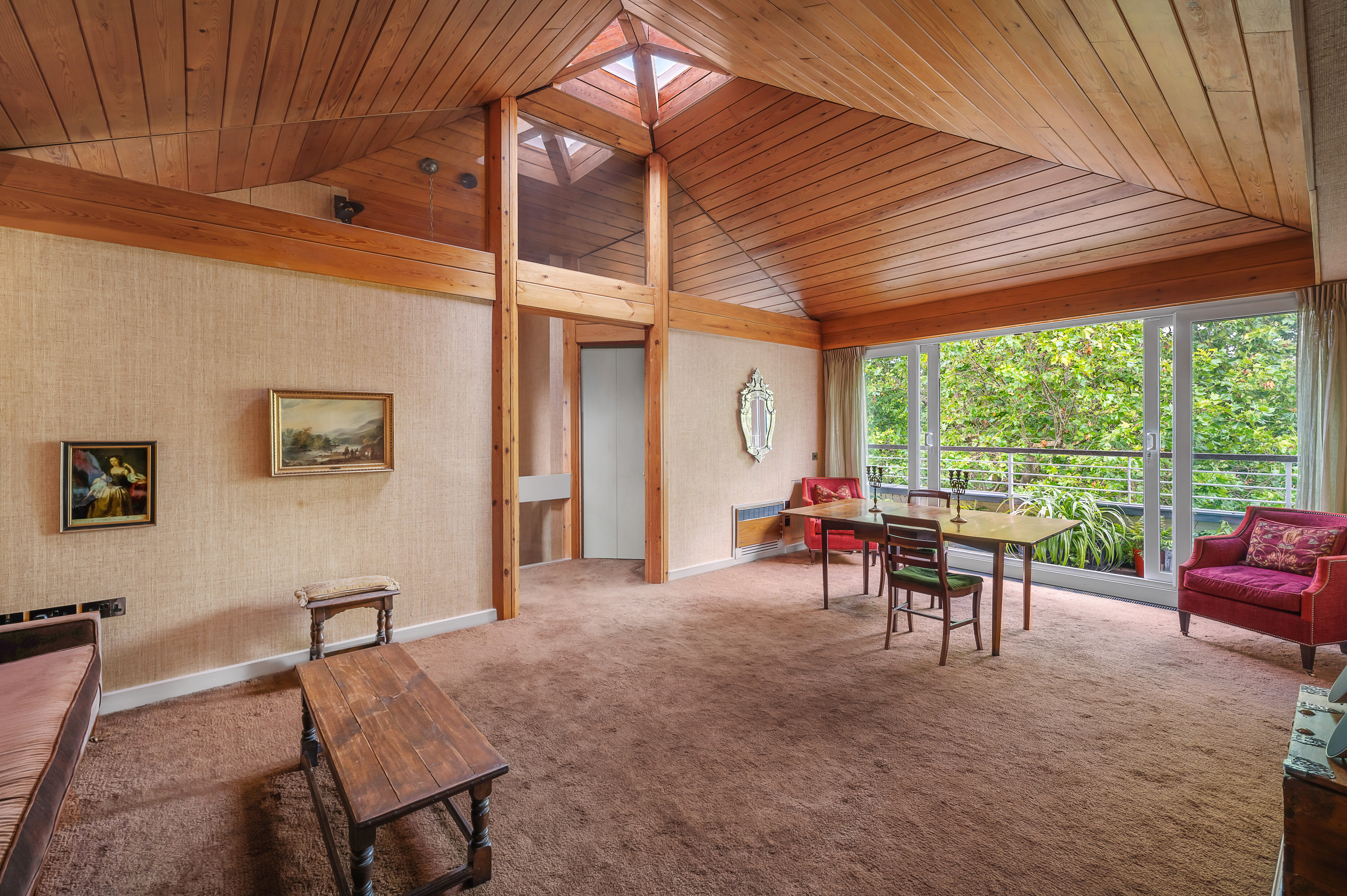 3 bedroom flat for sale 0