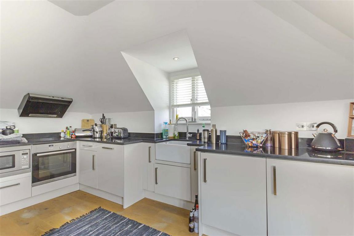 13 Normansfield Court, 22, Langdon Park, Teddington photo 4