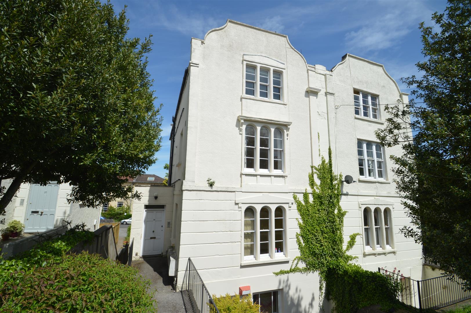 Free property report Flat 3, 39 Sydenham Hill, Cotham, Bristol, BS6 5SL