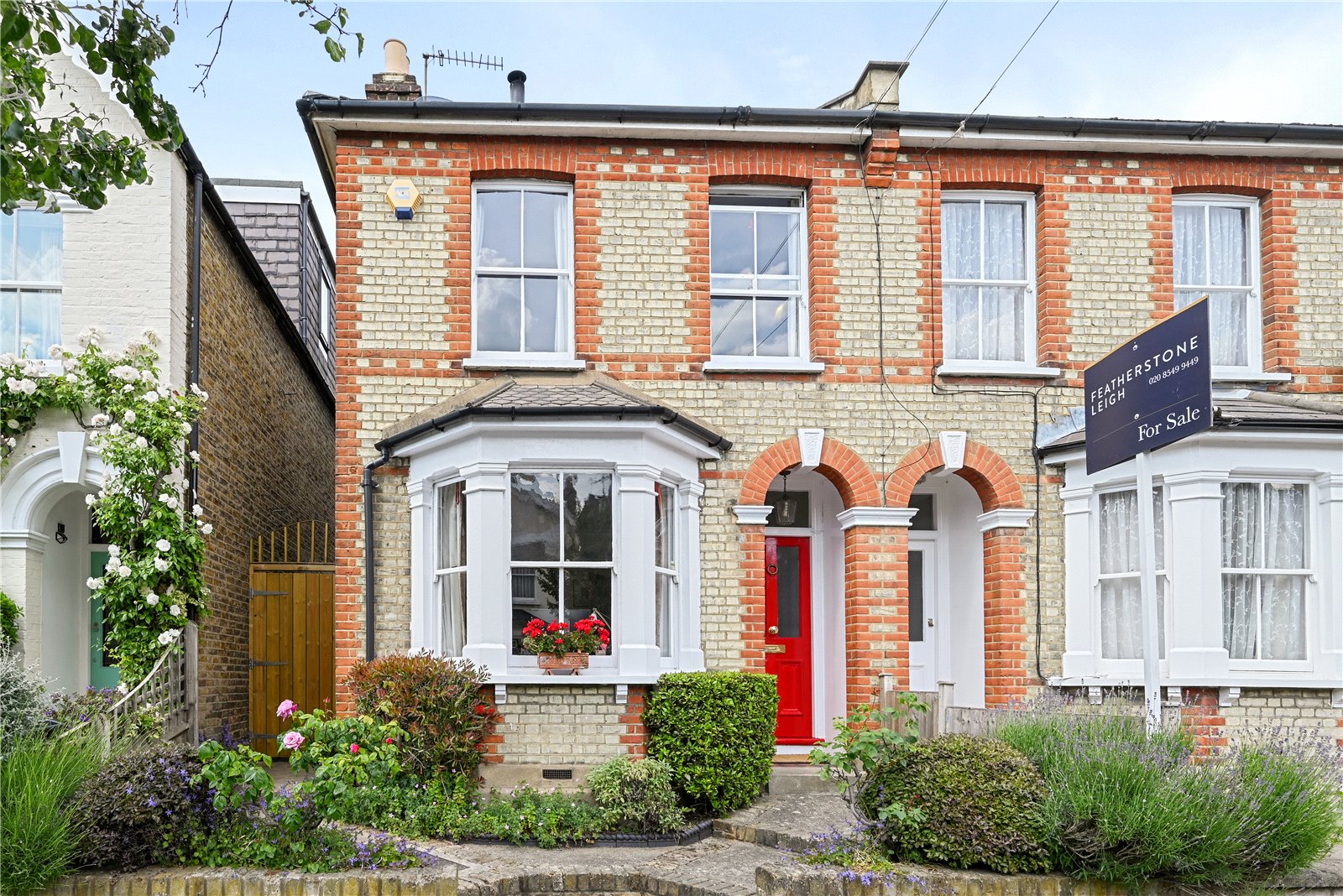 4 bedroom semi-detached house for sale 0