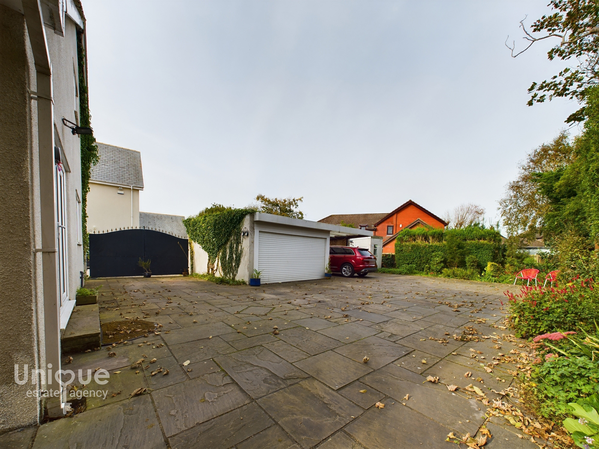 Photos of Holmefield Avenue, ThorntonCleveleys FY5 65895820