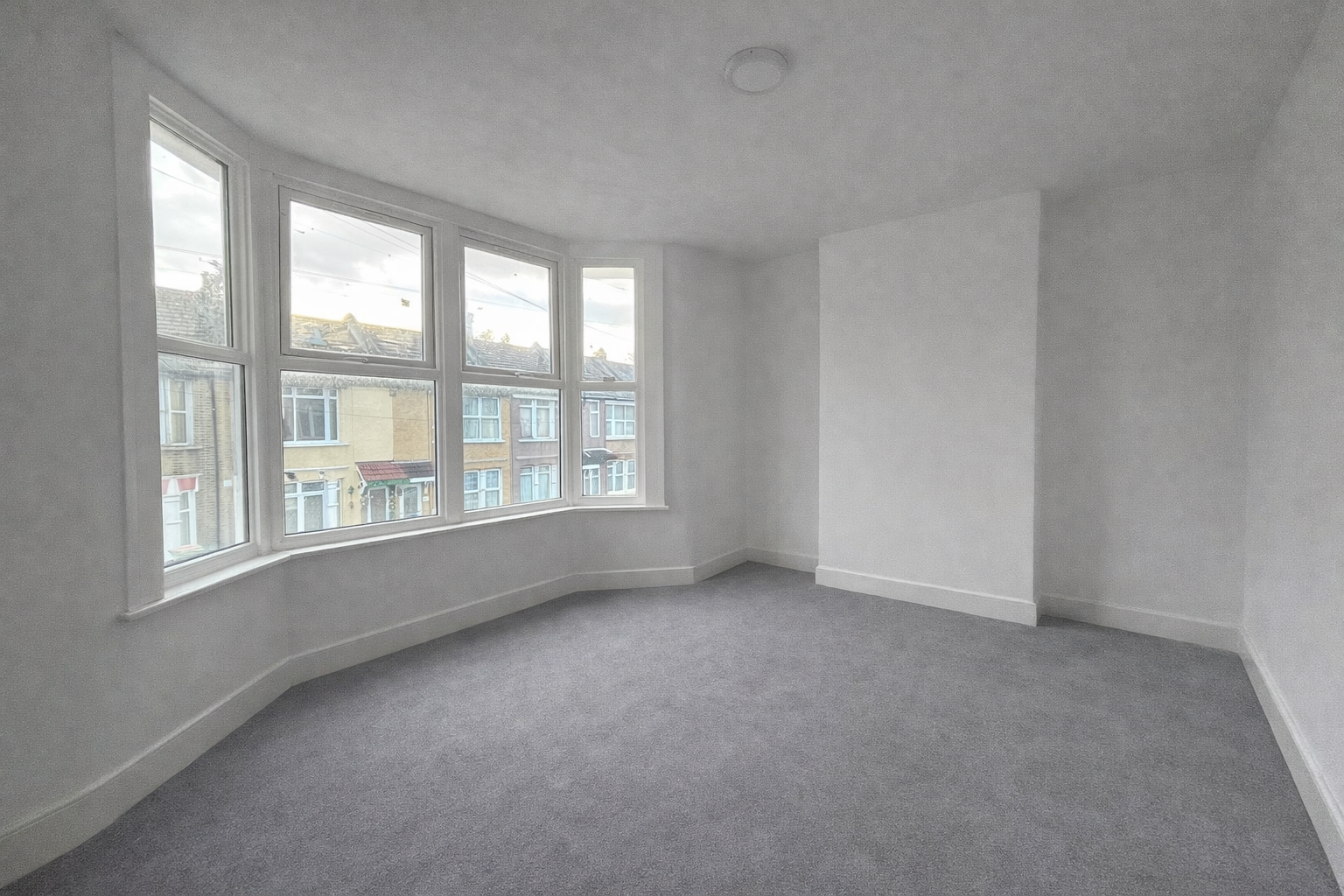 Charlemont Road, London photo 5