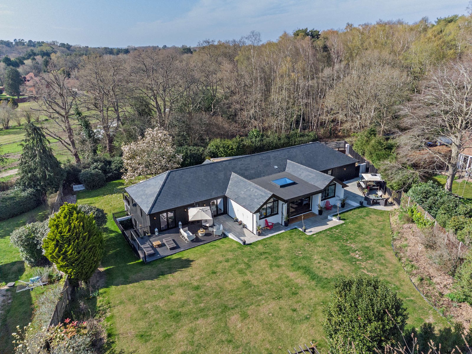 5 bedroom detached house for sale 0