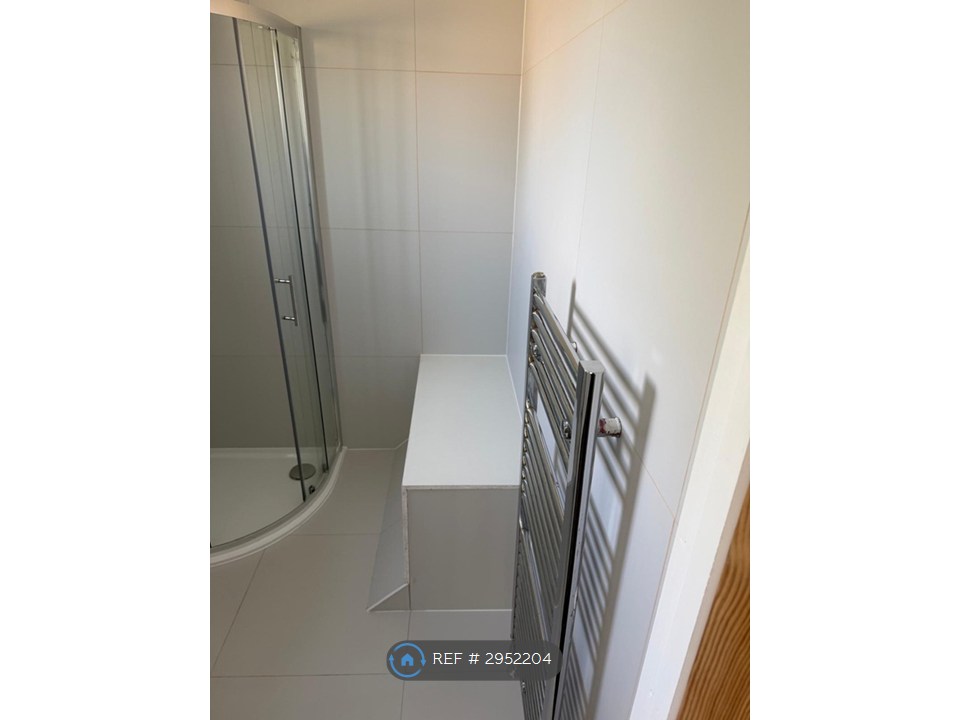 Trident Drive, Houghton Regis, Dunstable photo 4