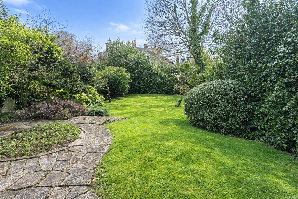 13, Willifield Way, Hampstead Garden Suburb photo 4