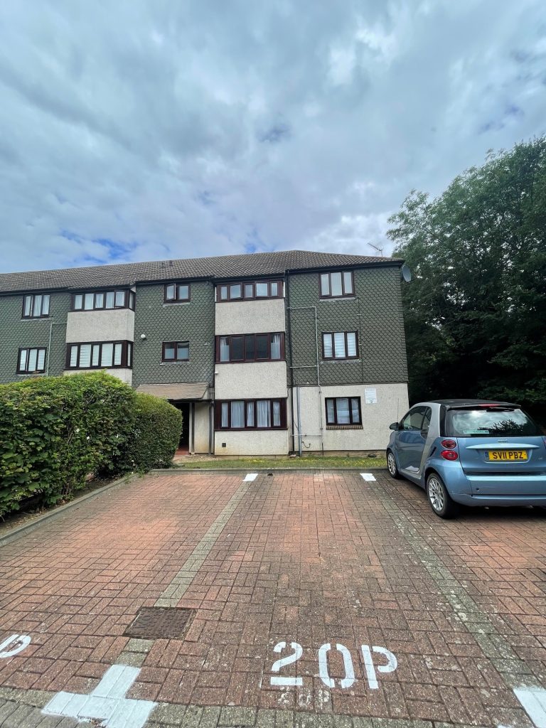 Pinfolds, Pinfolds, South Ockendon photo 5
