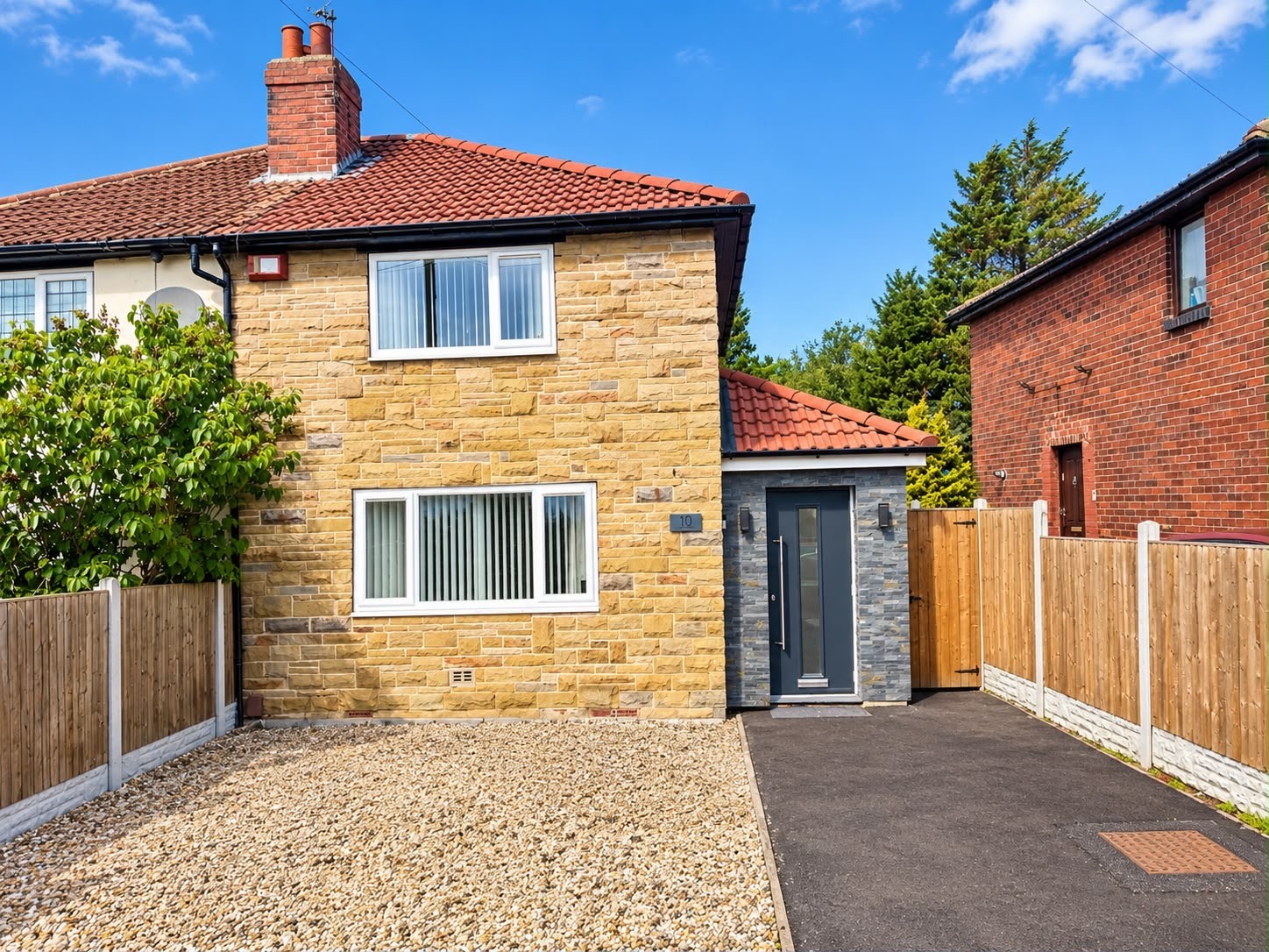 Darley Cottages, 10, Ring Road, Leeds photo 2