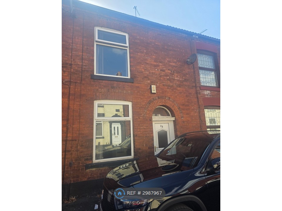 Gilmour St, Middleton, Manchester photo 2
