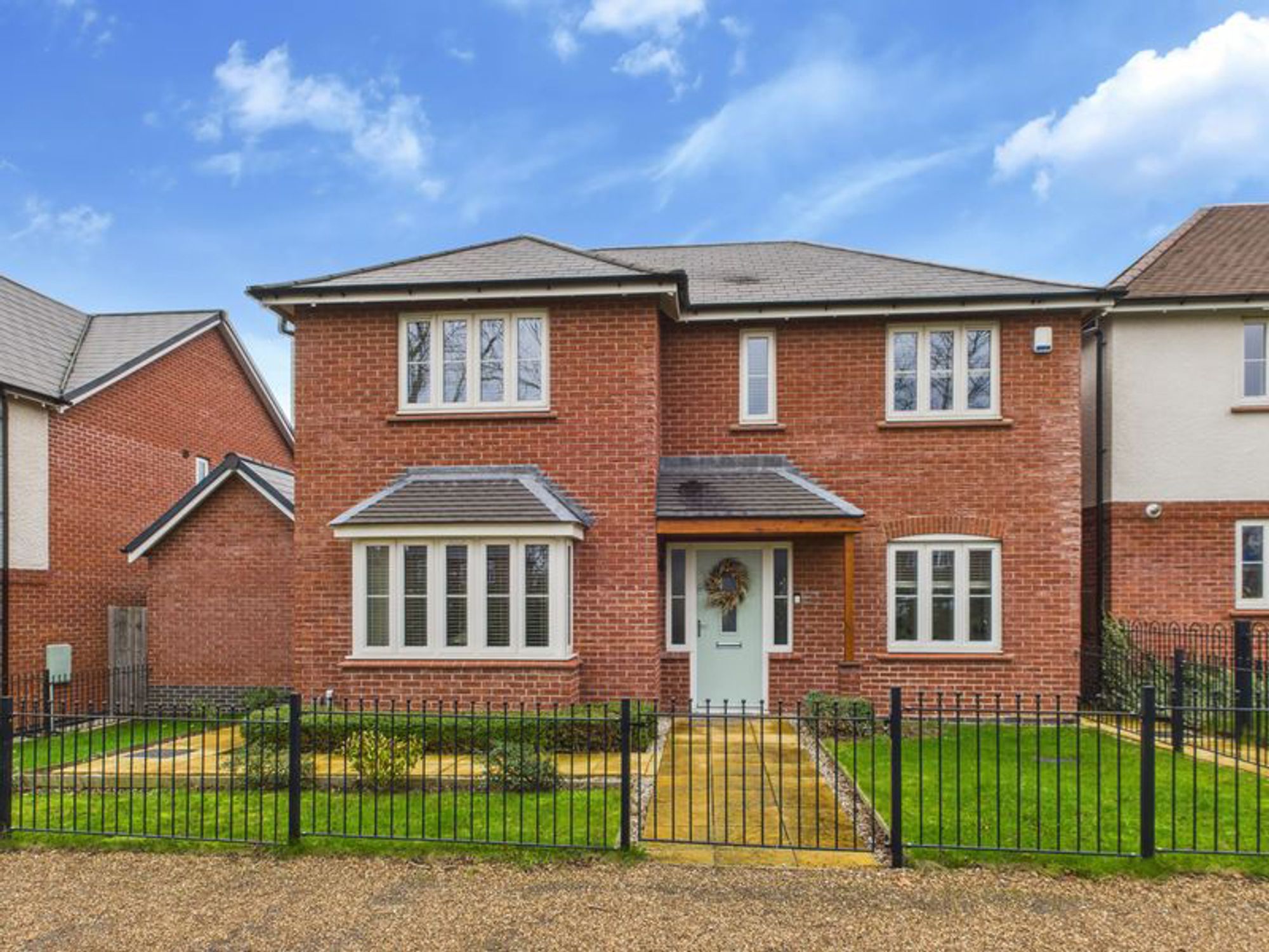 4-bed detached on 15 Dunnock Drive, Nottingham, £425,000