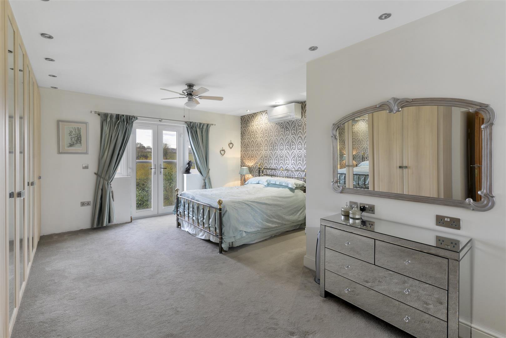 Photos of Priory Close, East Farleigh, Maidstone ME15 66210989