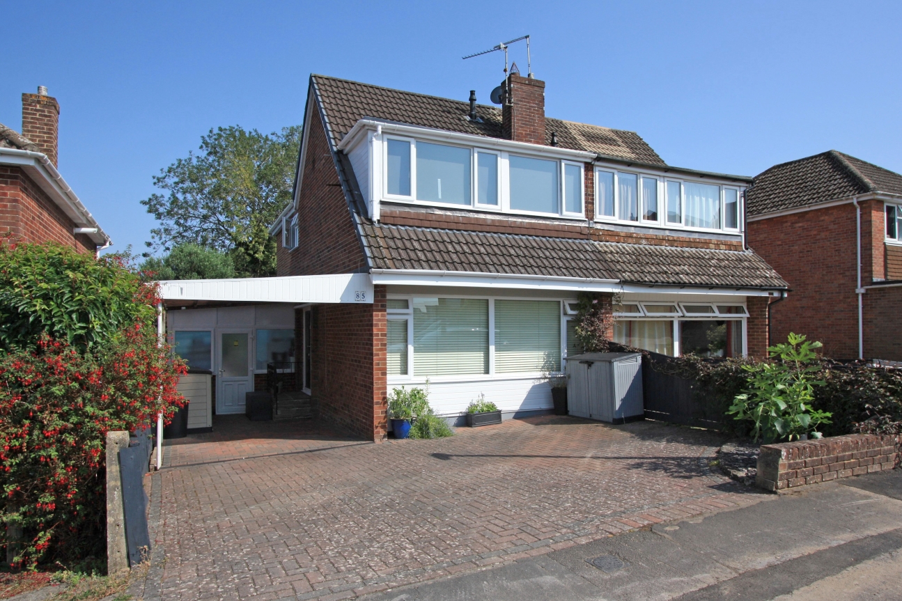 4-bed semi-detached on 85, Henley Drive, Highworth, Swindon, £350,000