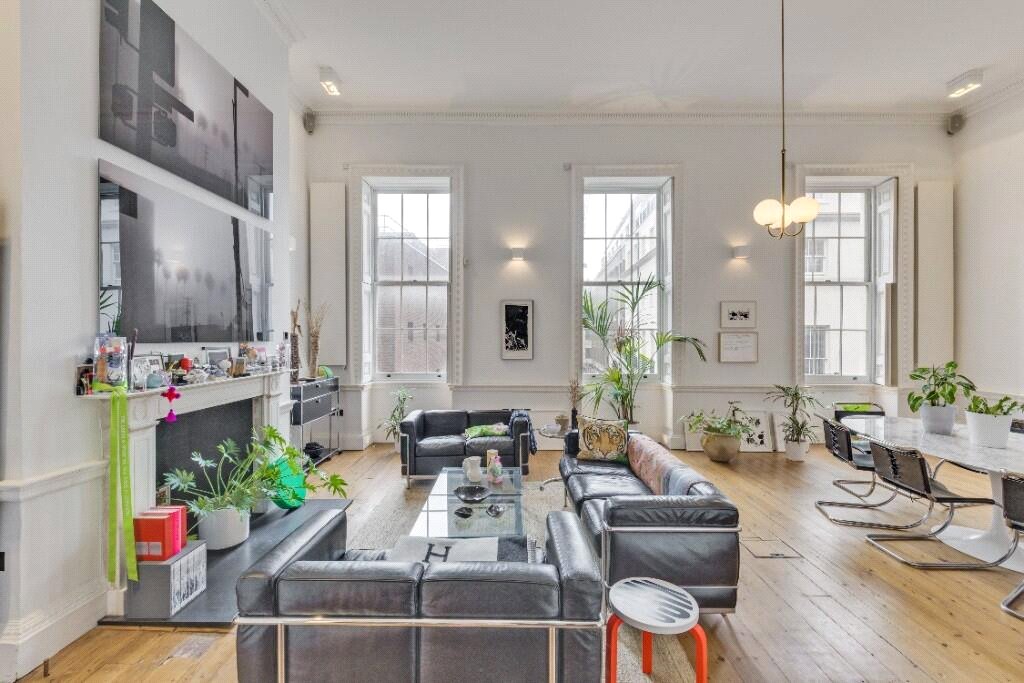 2 bedroom flat for sale 0