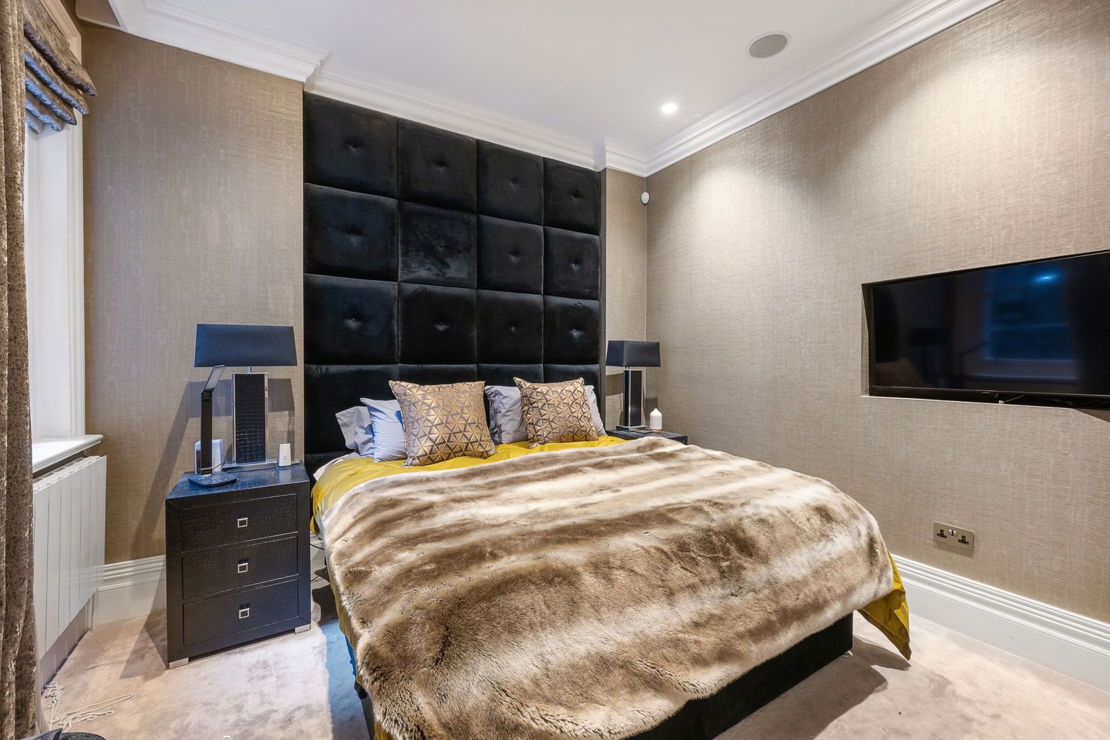 2 bedroom flat for sale 0