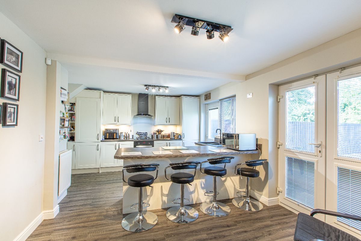 27 Buttercup Way, Drighlington photo 3