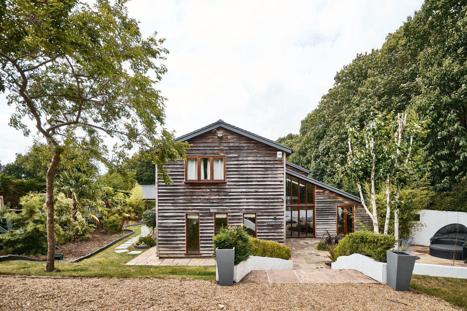 5 bedroom detached house for sale 0