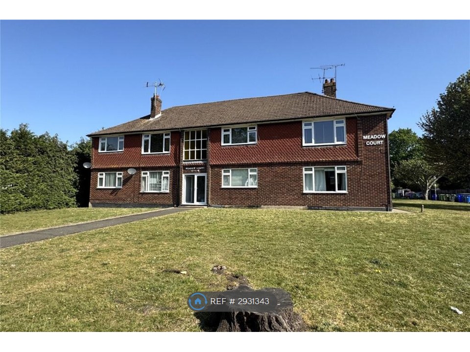 Meadow Court, Anchor Meadow, Farnborough photo 2