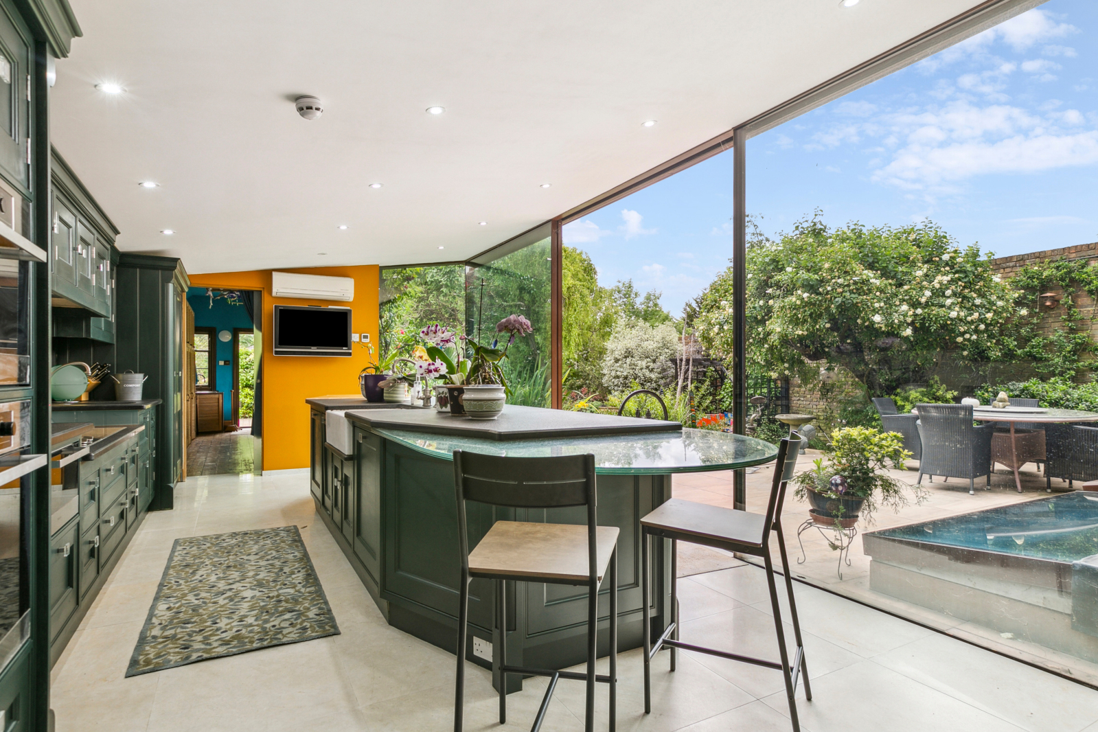 1 bedroom flat for sale