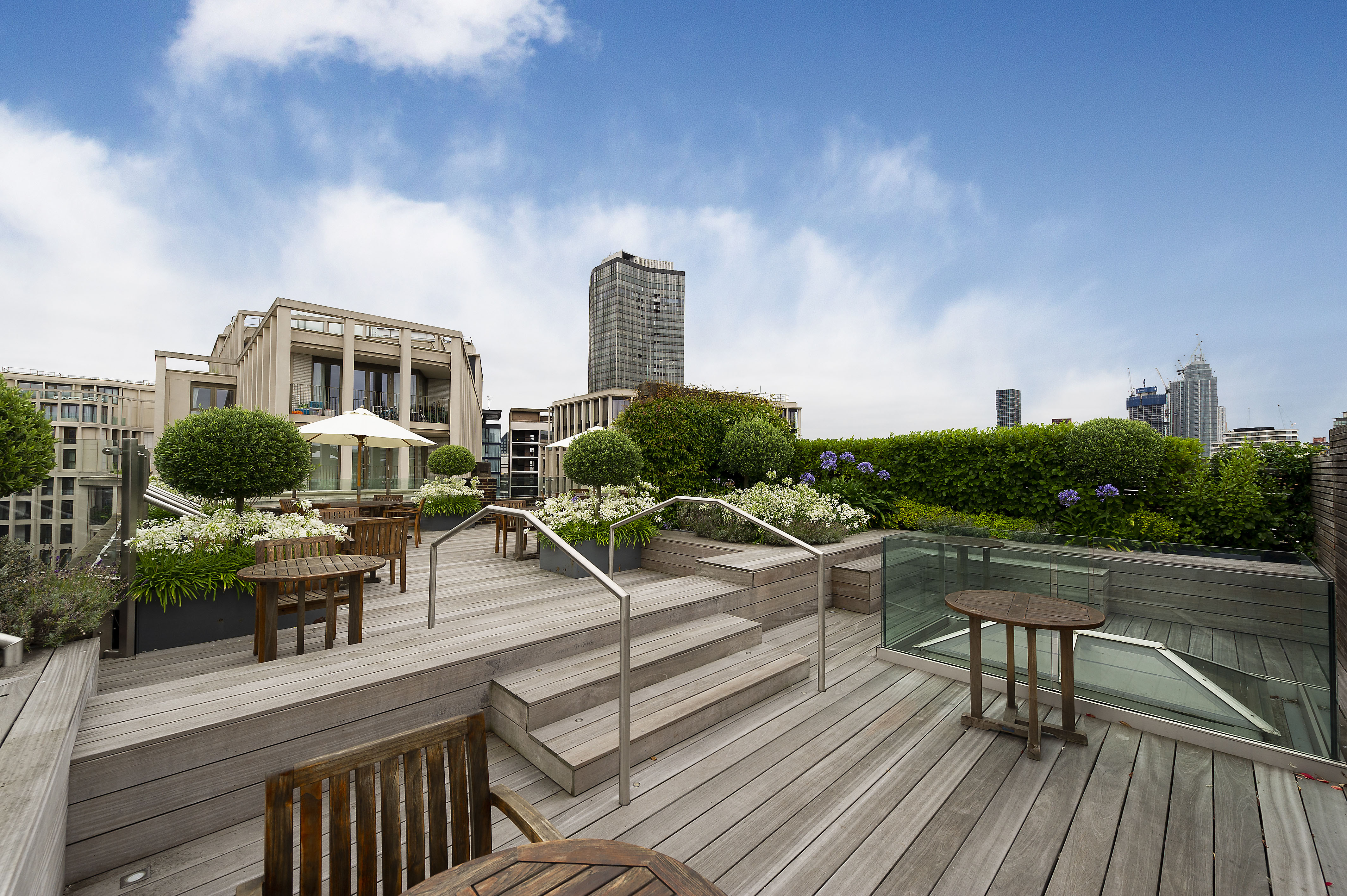 2 bedroom flat for sale 0