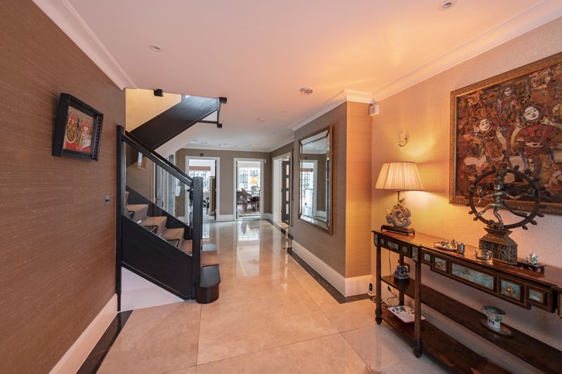 Photos of Chandos Way, Hampstead Garden Suburb NW11 65985216