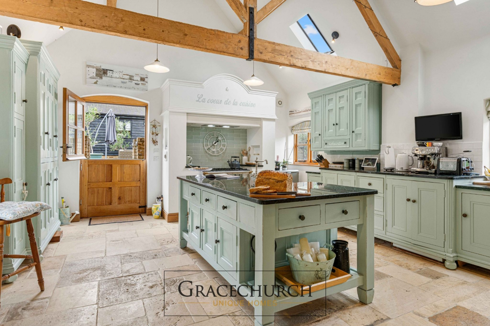 3 bedroom detached house for sale 0