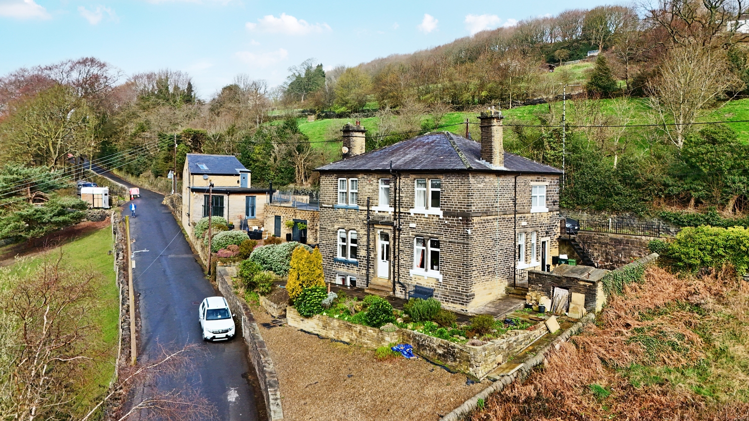 2-bed semi-detached on 1, Victoria Place, Halifax, £220,000