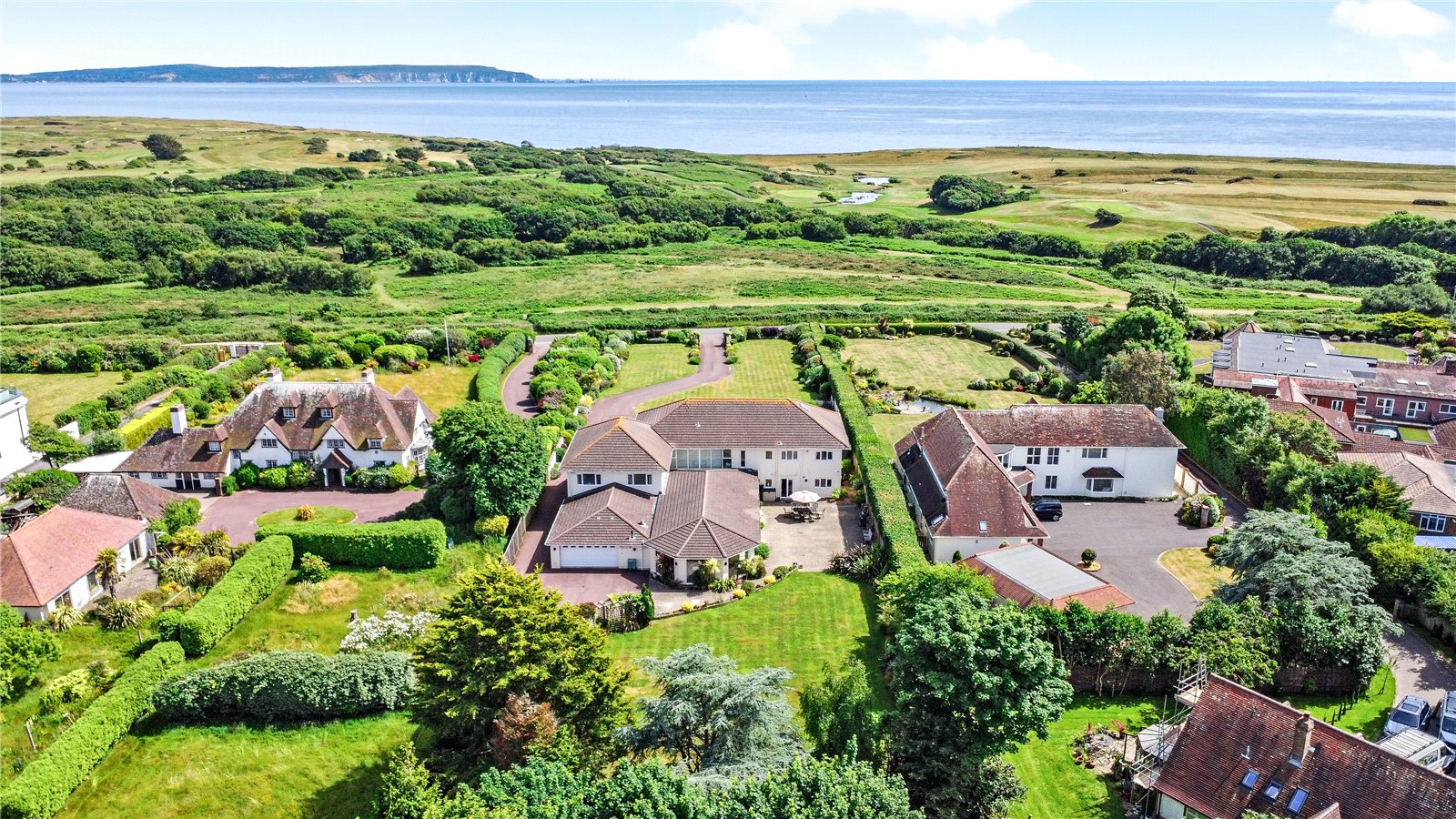 Photos of Barton Common Road, New Milton, Hampshire BH25 61847686