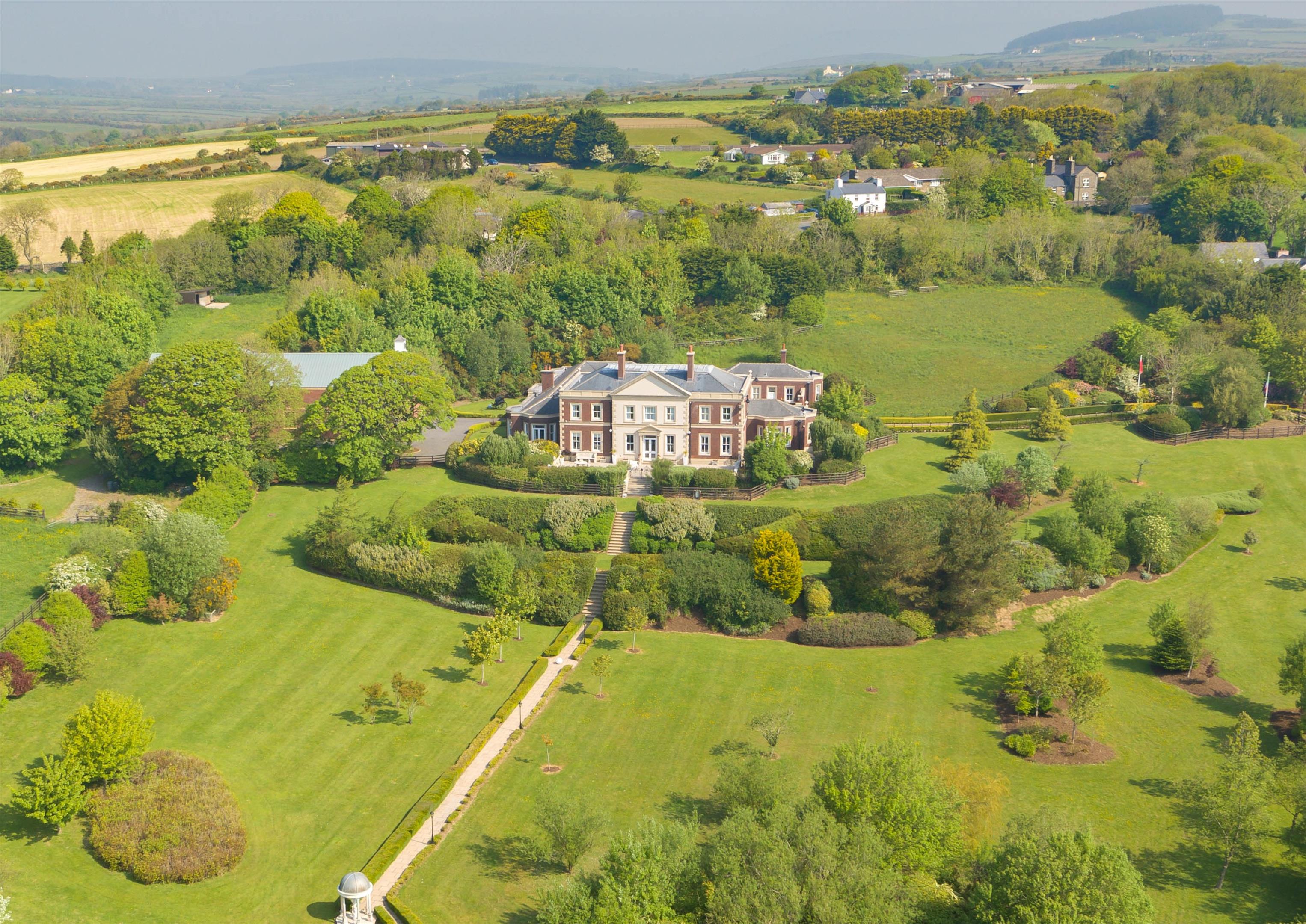 6 bedroom farm for sale 0