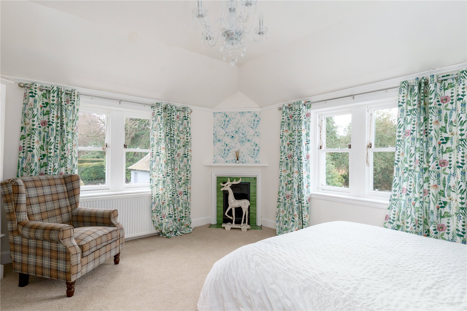 Photos of Brownlee House, Carluke, Lanarkshire ML8 64766403