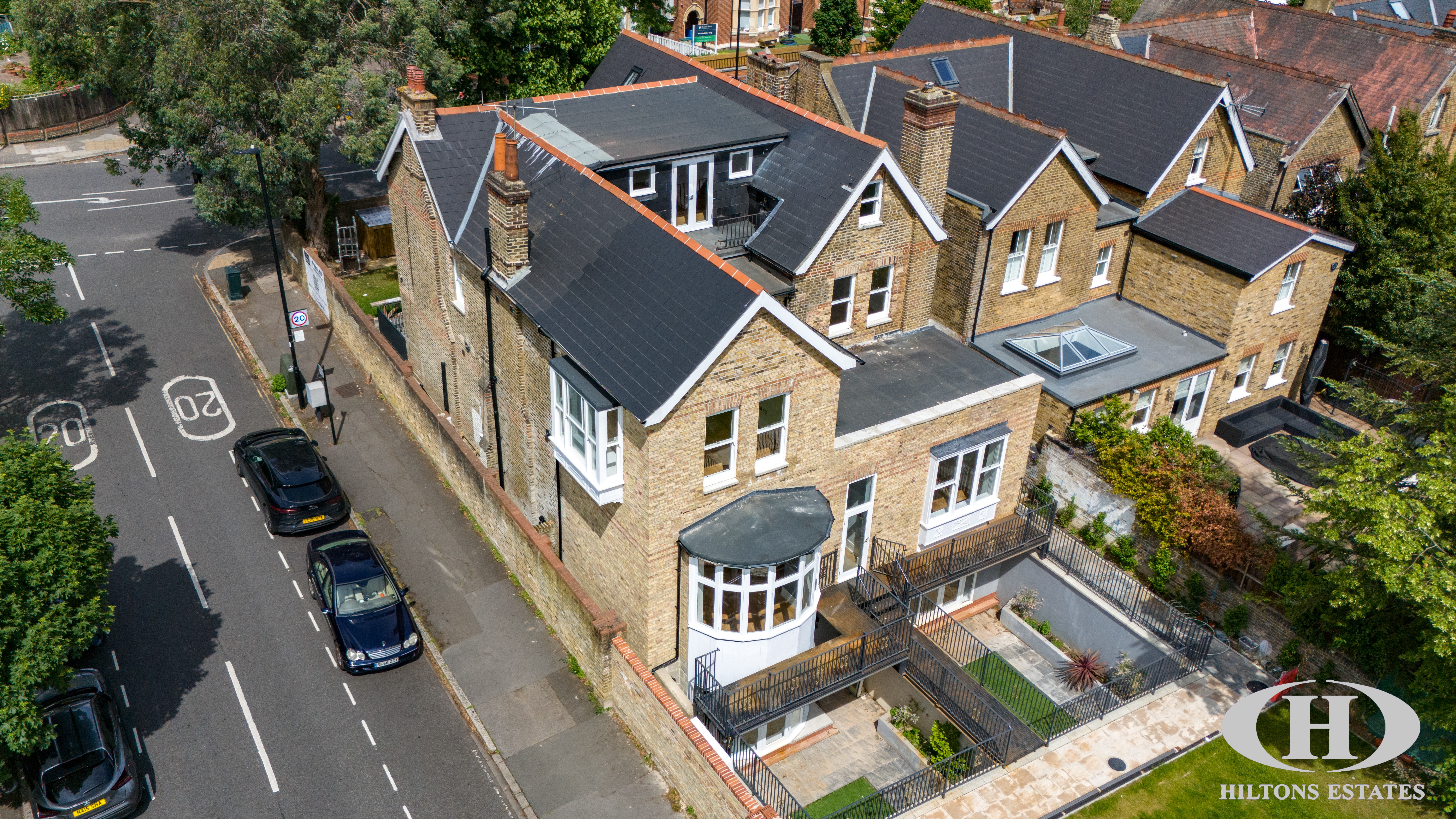 14 bedroom detached house for sale 0
