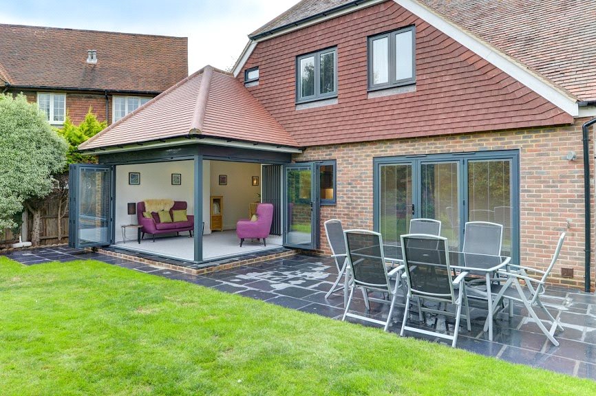 Free property report 46 Beehive Lane, Ferring, BN12 5NR Chimnie