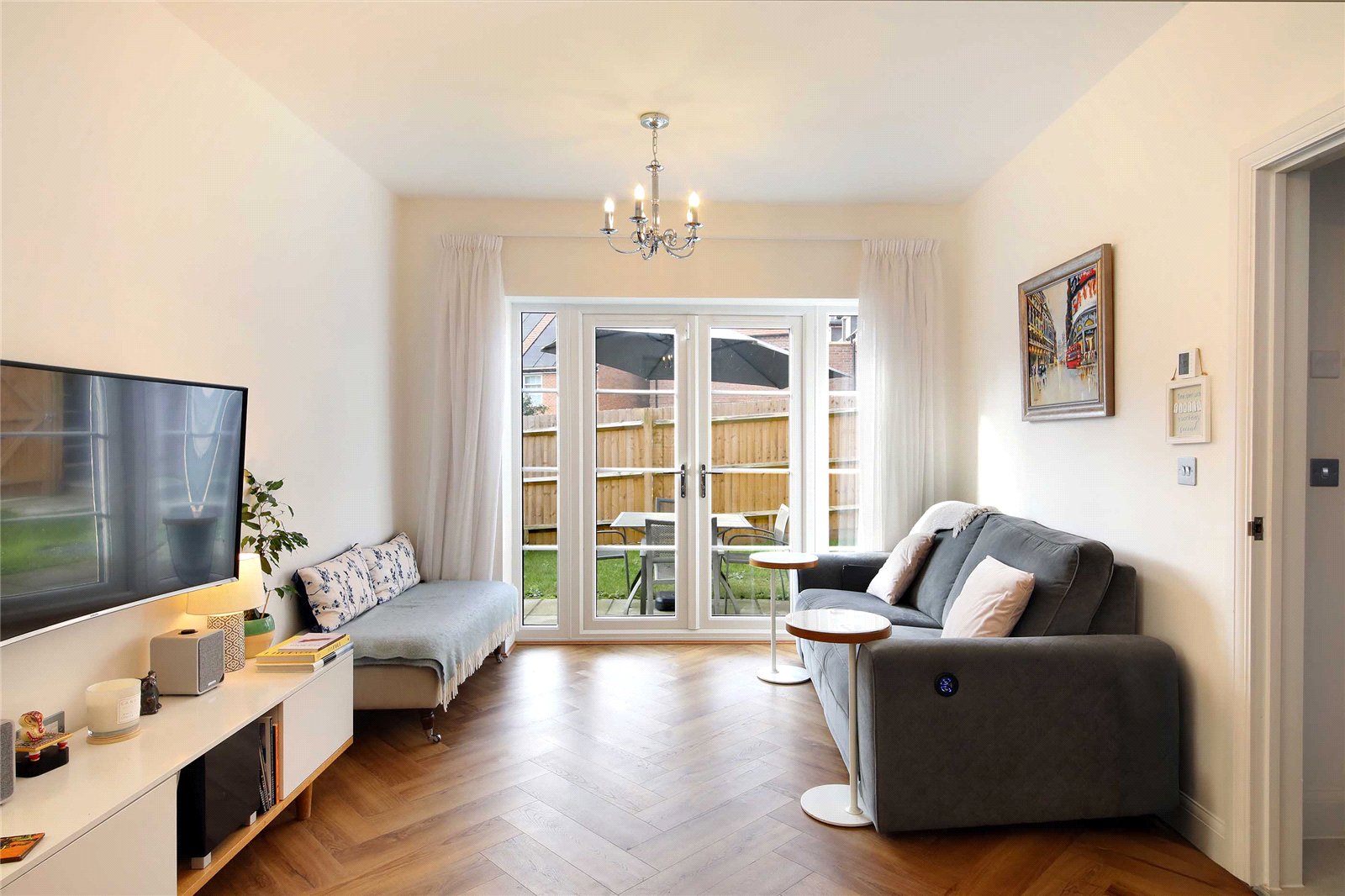 4 bedroom detached house for sale 0