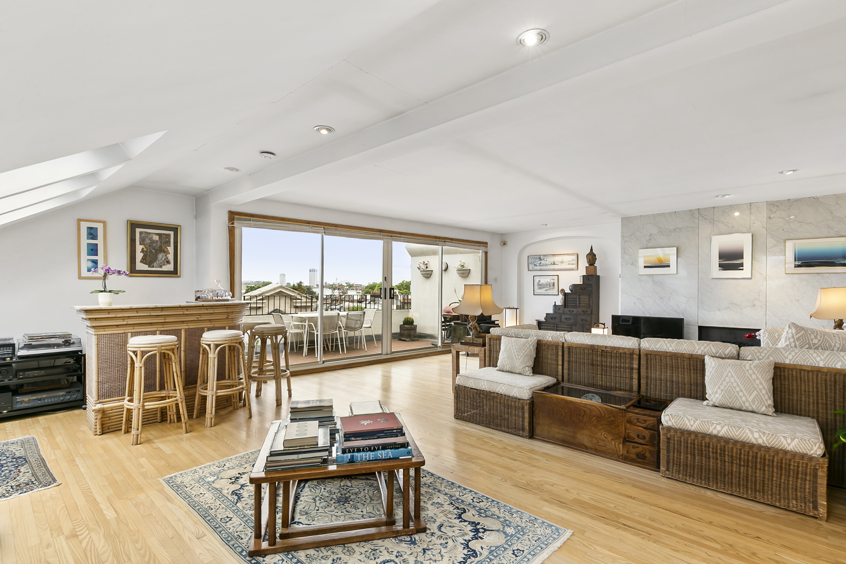 5 bedroom detached new house for sale in Potters Bar