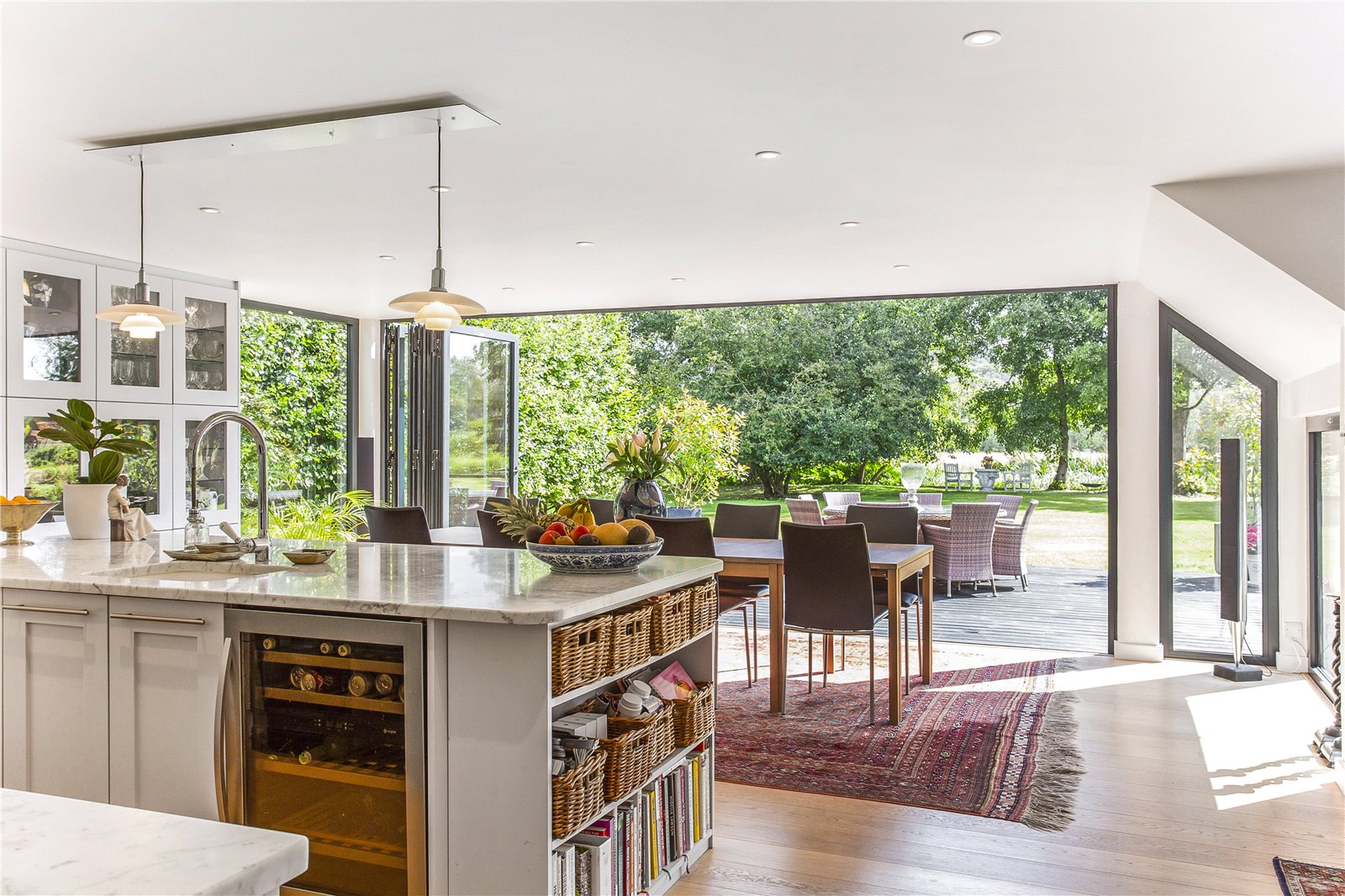 5 bedroom detached house for sale 0