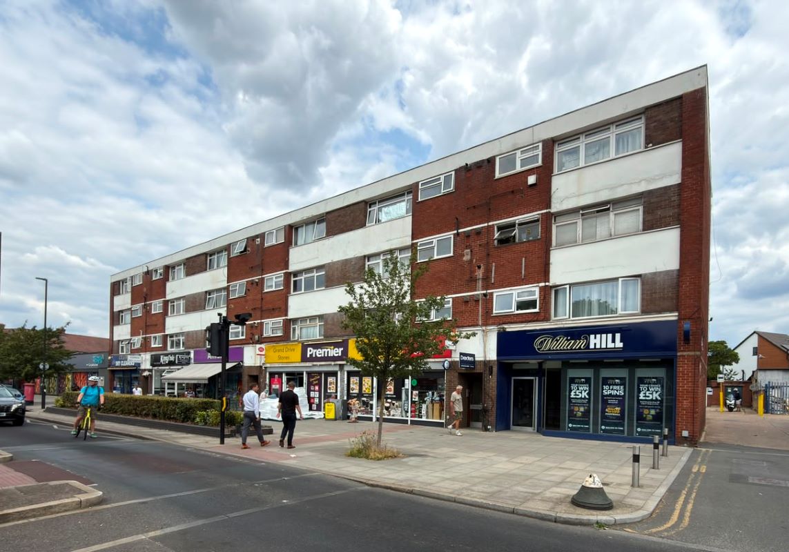 Airspace at 310-356, Grand Drive, London photo 3