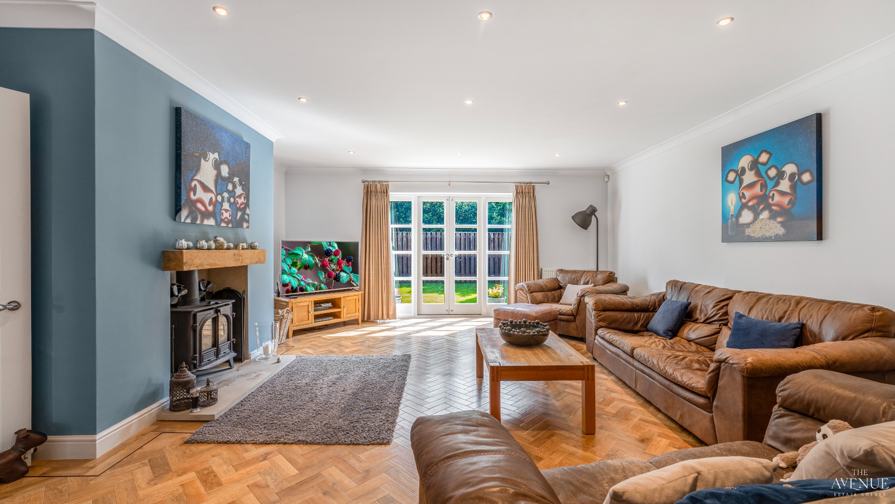 7 bedroom detached house for sale 0