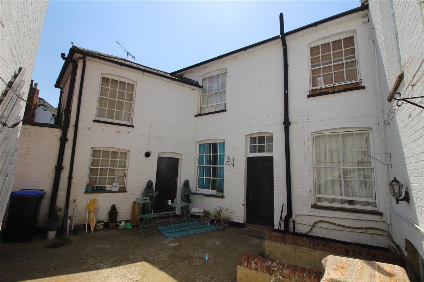 The Cottage, Rear of 11, Market Hill, Colchester photo 2