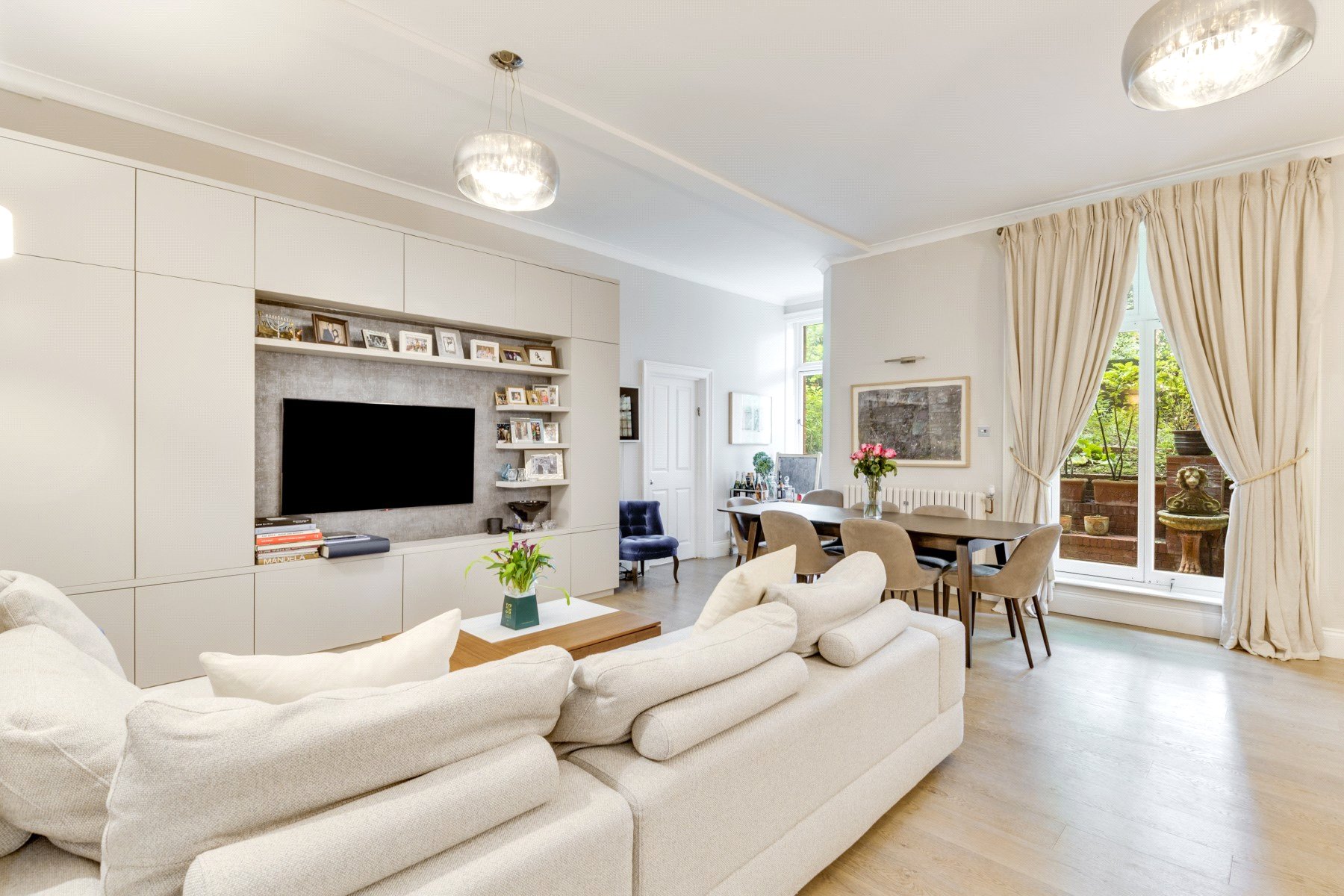 2 bedroom maisonette for sale 0