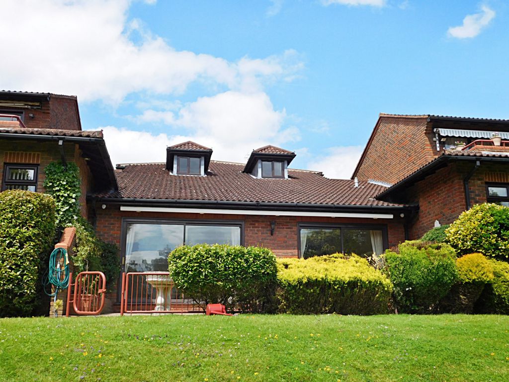 Flat, 1,615 sq ft
