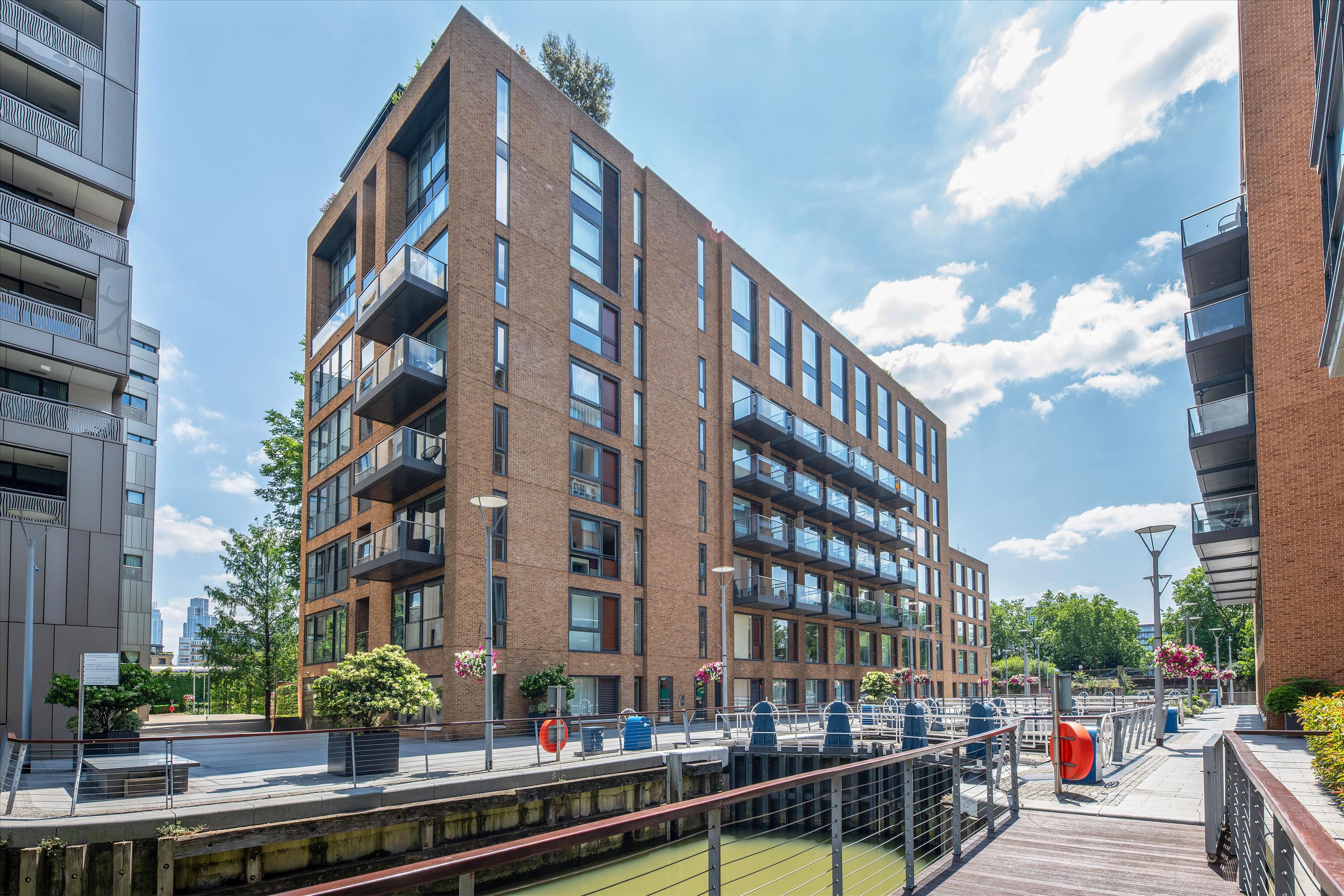 2 bedroom flat for sale 0