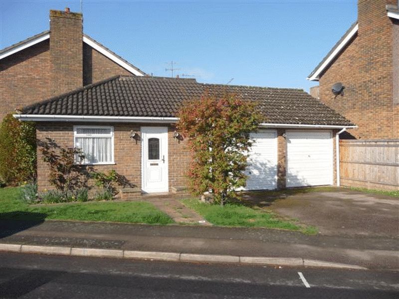 5 bed Detached House
