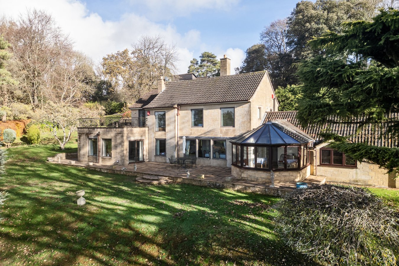 4 bedroom detached house for sale 0