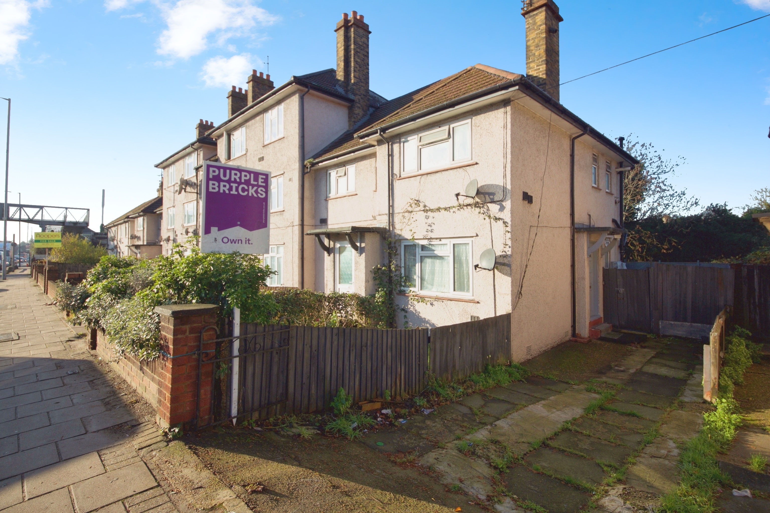 2-bed flat on 95, North Circular Road, London, £290,000