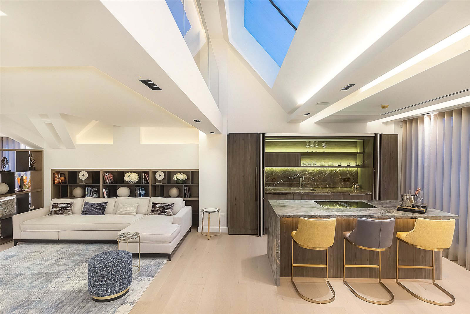 3 bedroom flat for sale 0