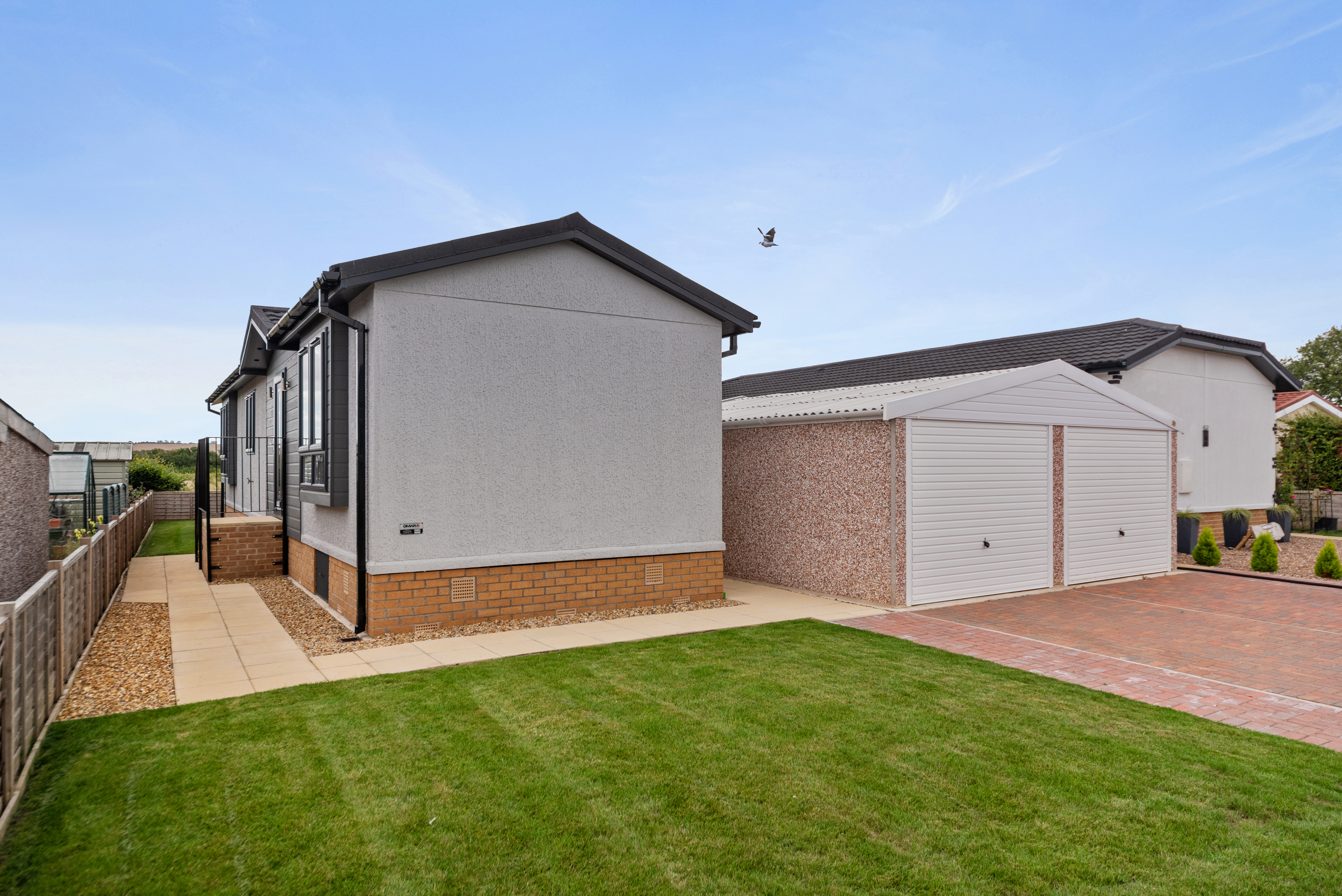 2-bed caravan on 89a, Allington Gardens, Allington, £149,000