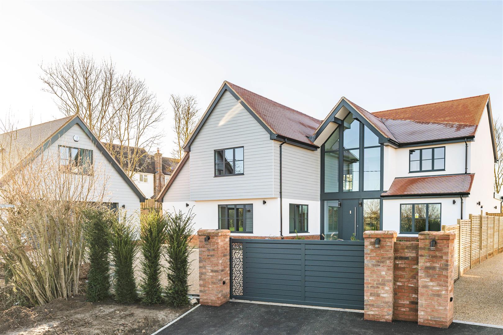6 bedroom detached new house for sale 0