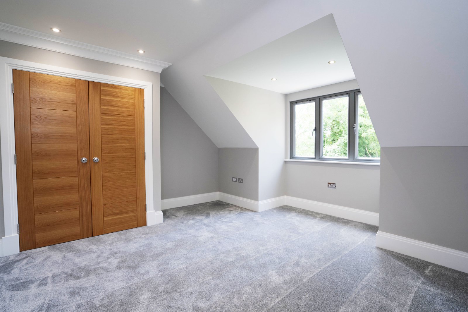 Photos of Blackpond Lane, Farnham Royal, Slough SL2 65468098