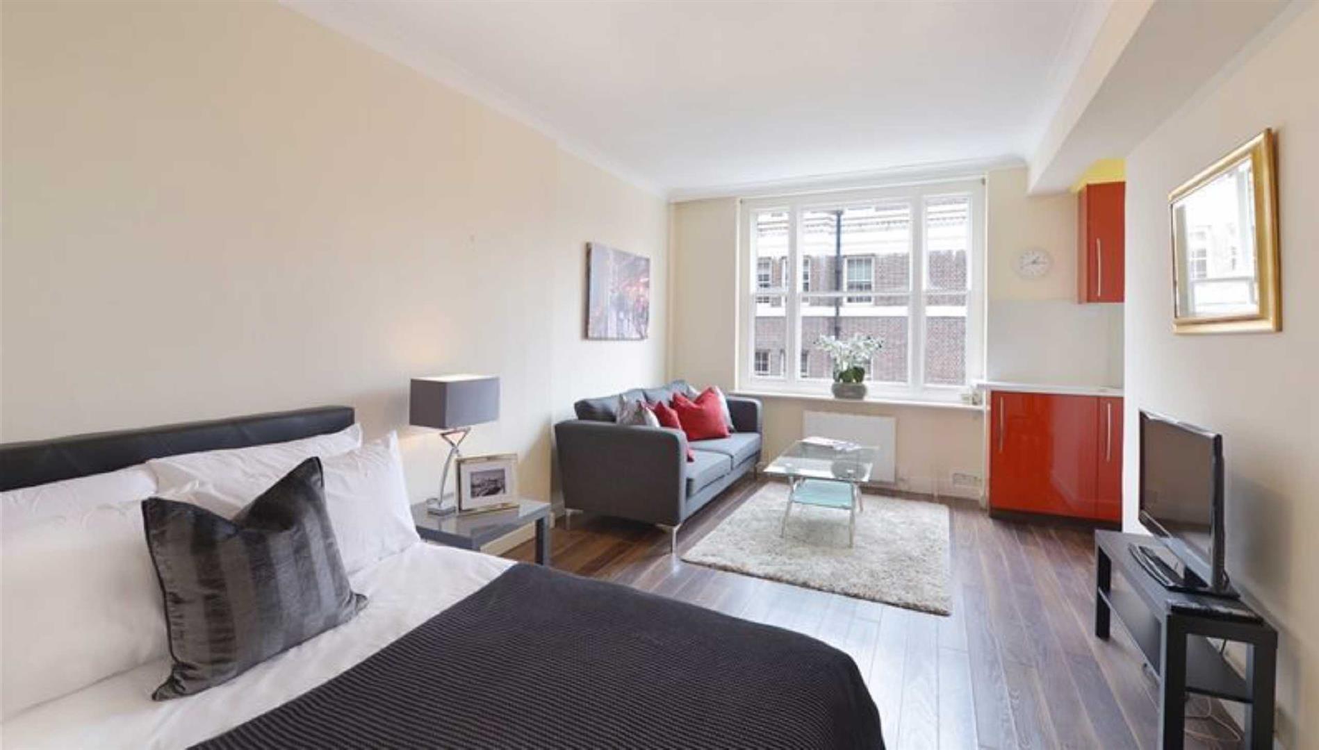 Flat 68, 39, Hill Street, Mayfair photo 2