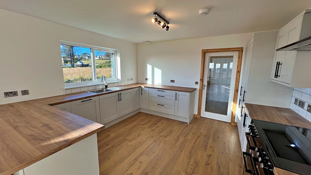 Photos of Newmarket, Isle Of Lewis HS2 66155588 PrimeLocation