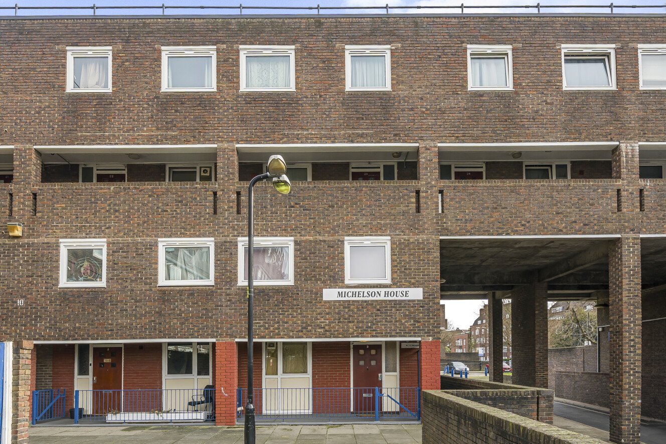 3-bed flat on 29 Michelson House, 14, Black Prince Road, London, £360,000