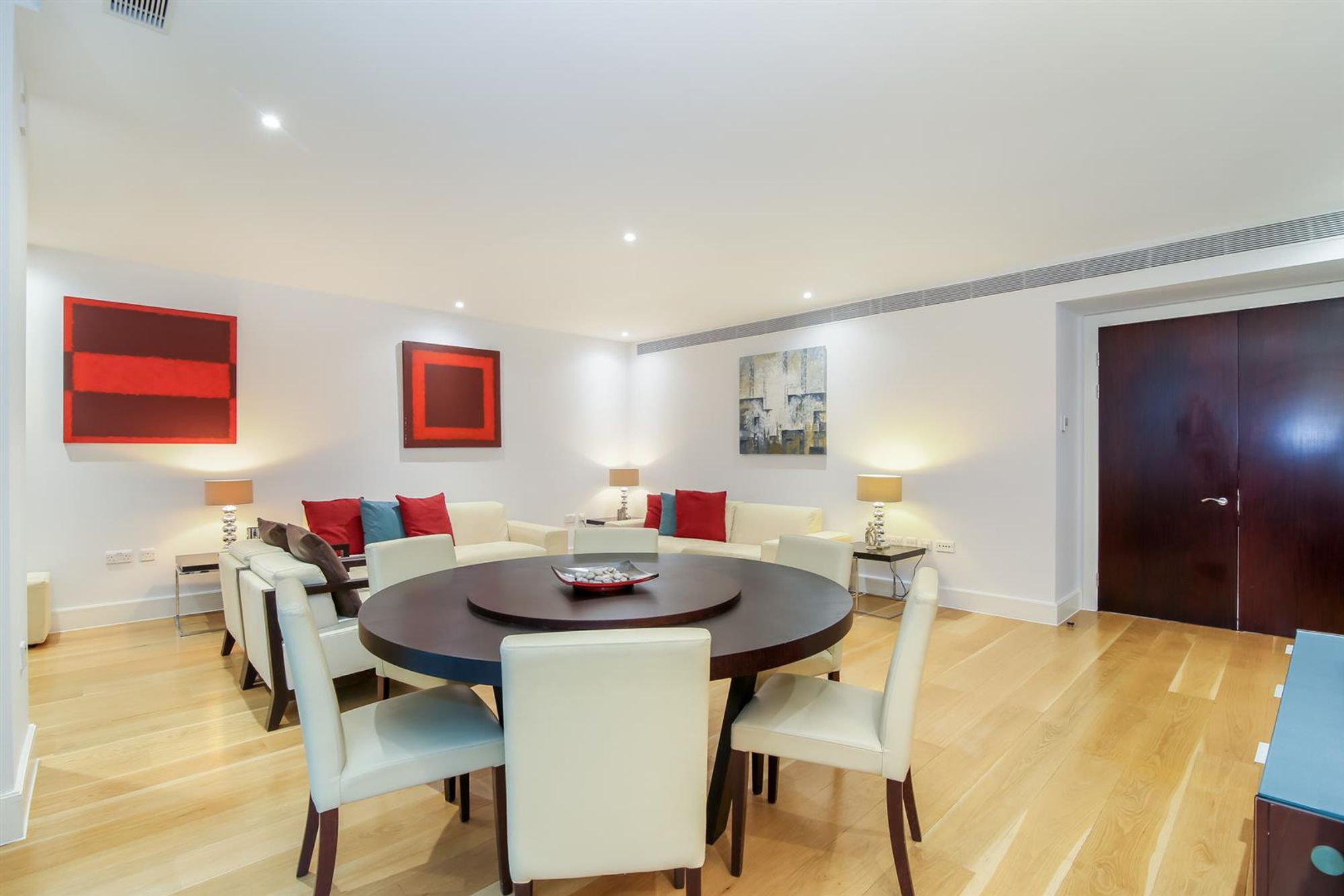 3 bedroom flat for sale 0